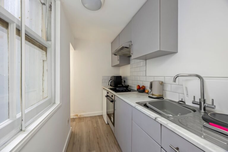 ChurchRoad50Flat5-010