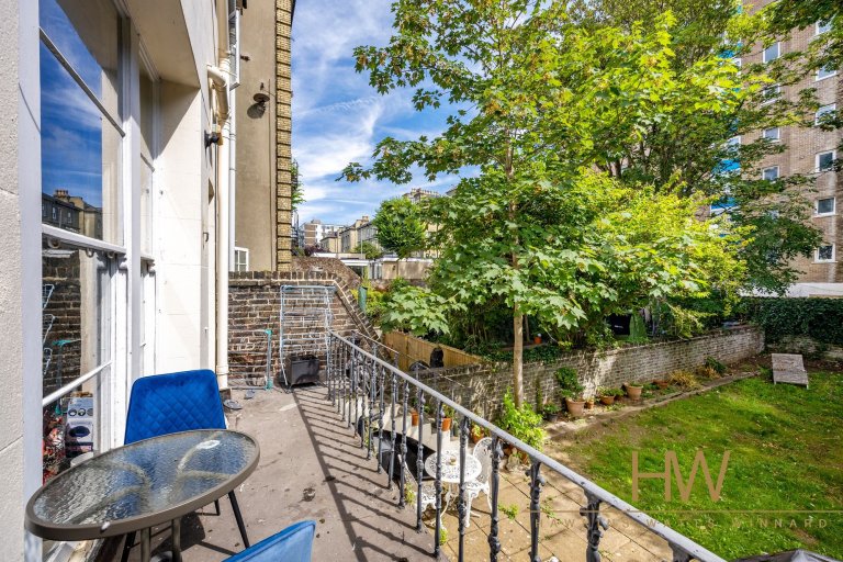 TisburyRoad78Flat1-014