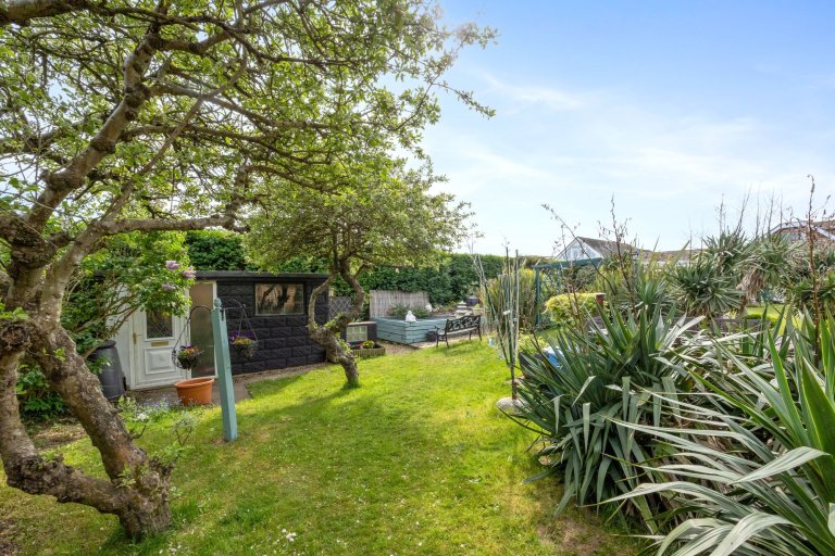 AmblesideAvenue21-041