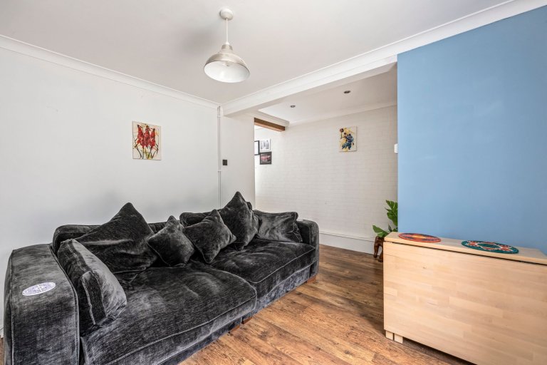 CowperStreet_8A-010