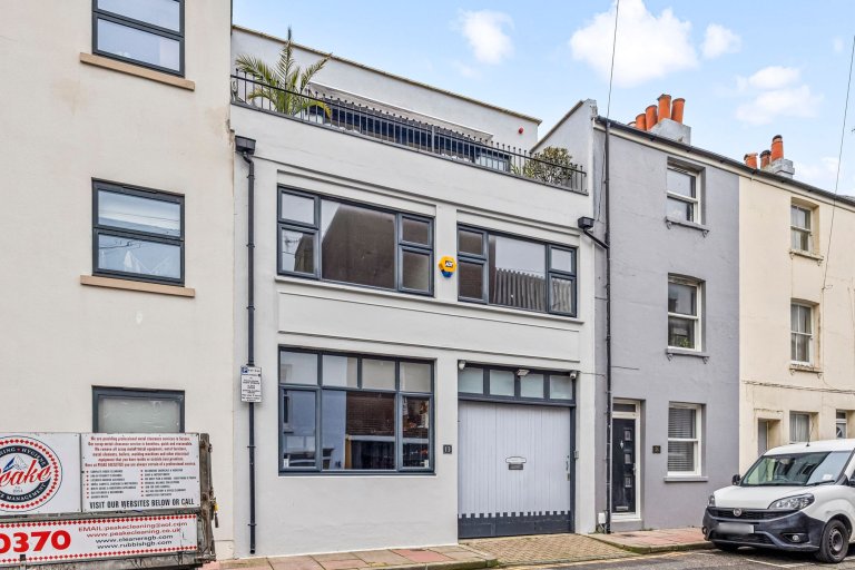 CastleStreet19-0251