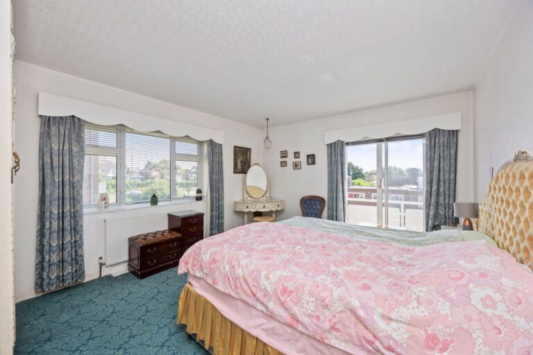 DykeRoadAvenueWoodlandCourt49-005