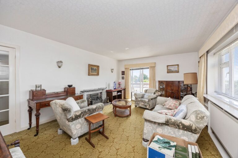 DykeRoadAvenueWoodlandCourt49-008