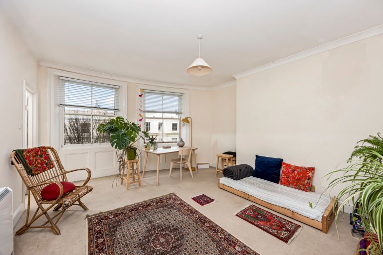 LansdownePlace106.Flat15-008