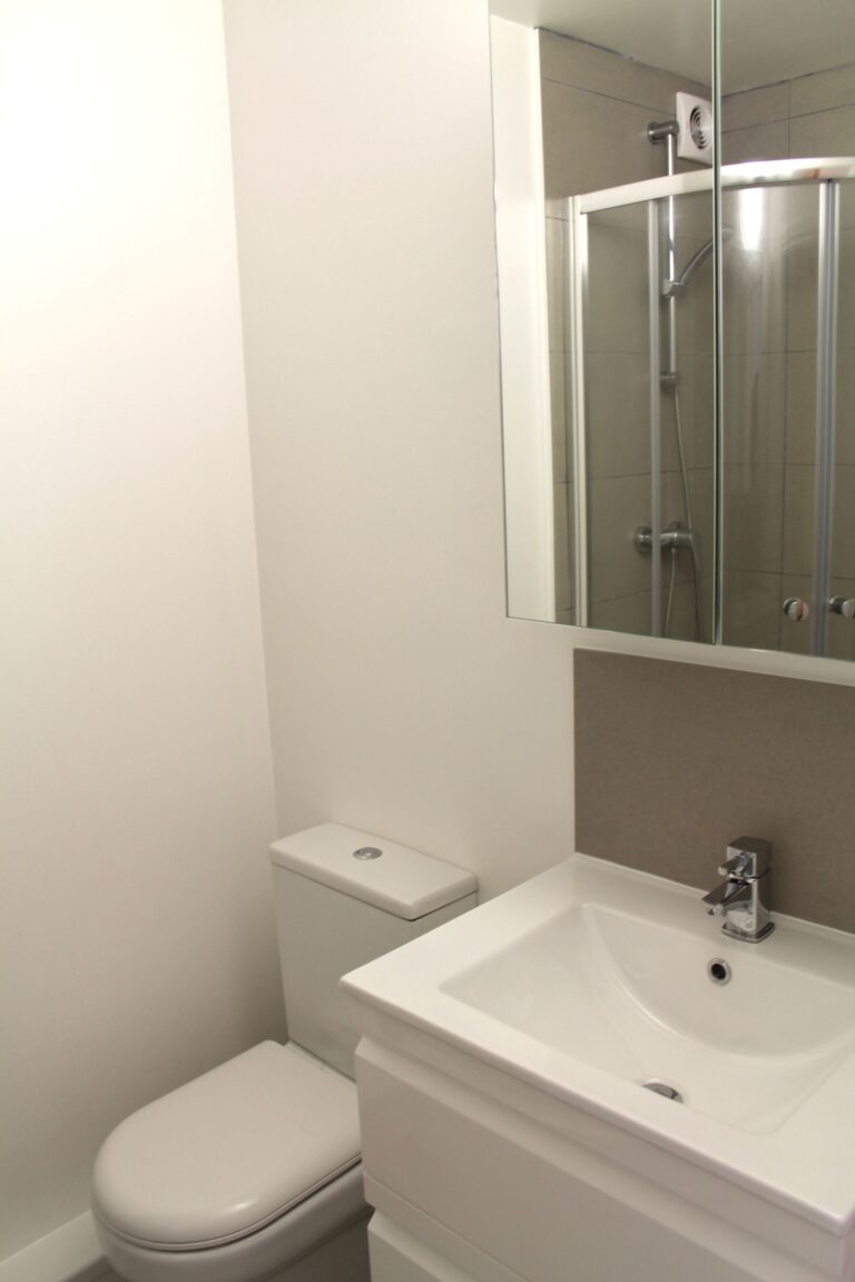 bathroom2