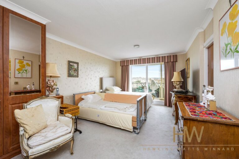 GrandAvenue15flat31-021