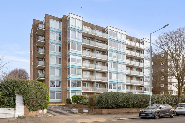 NewChurchRoad17BlenheimCourtFlat16-002