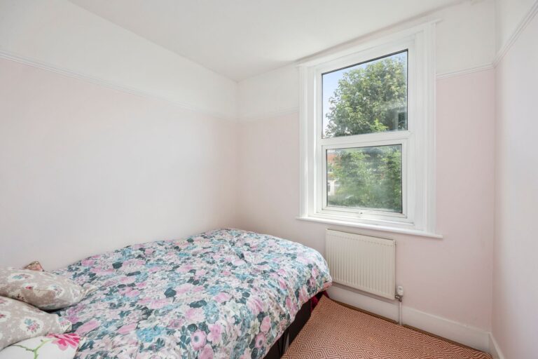TitianRoad7FIrstFloorFlat-003