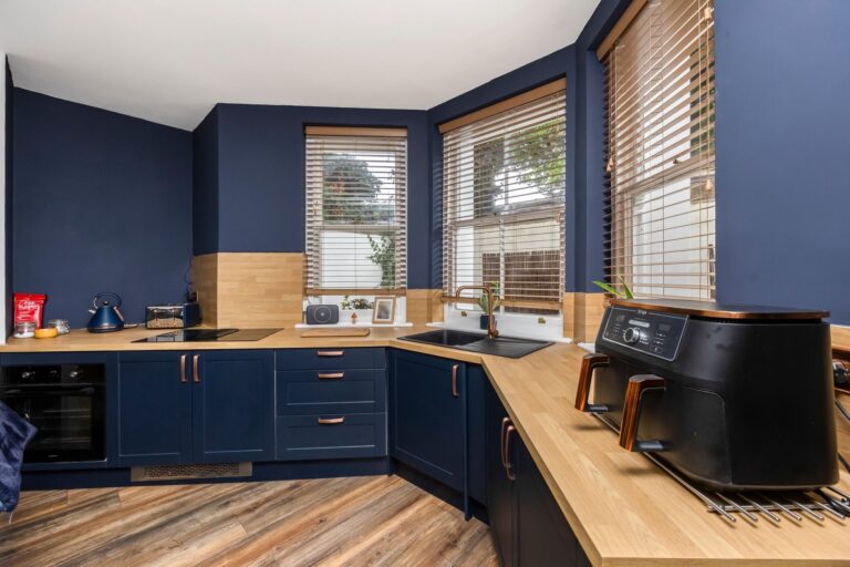 SalisburyRoad_24_BasementFlat_B1-003