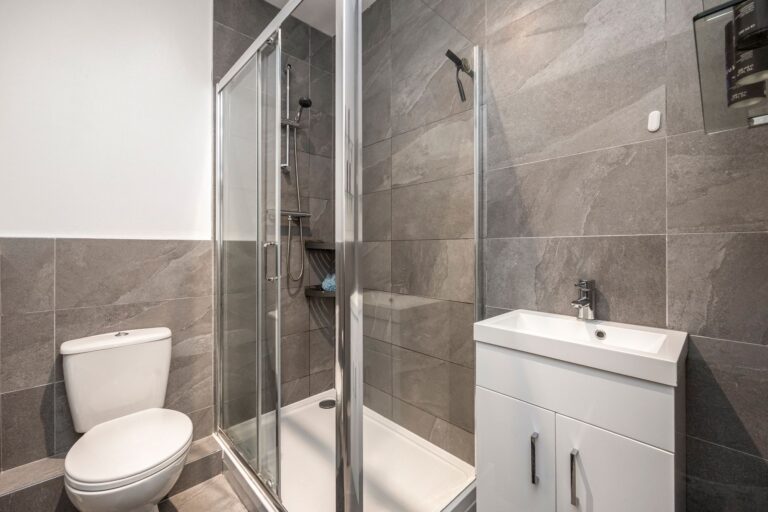 SalisburyRoad_24_BasementFlat_B1-005