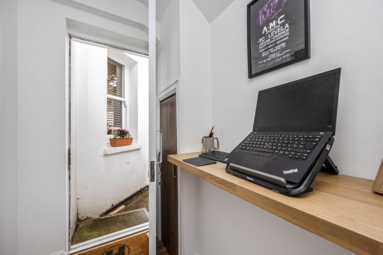 SalisburyRoad_24_BasementFlat_B1-009